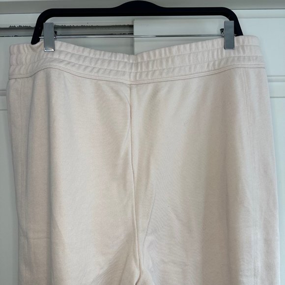 Fabletics Cream Eco-Conscious Slim Sweatpants - NEW - Picture 12 of 13